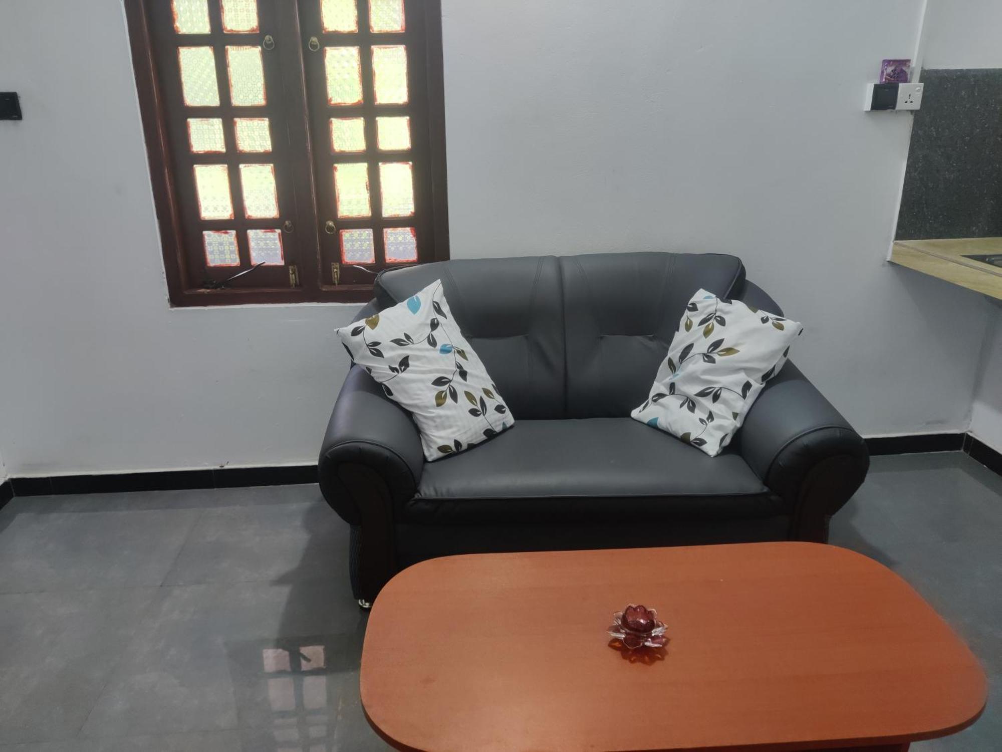 Enoch Guest House Маннар Екстер'єр фото