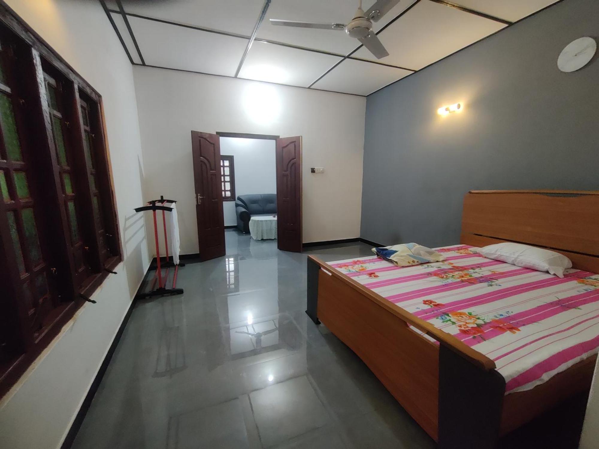 Enoch Guest House Маннар Екстер'єр фото