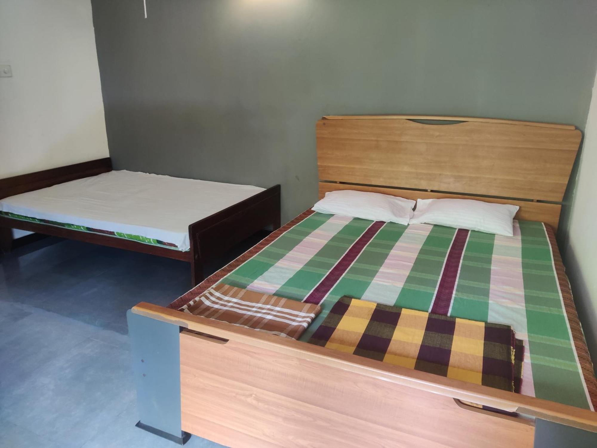 Enoch Guest House Маннар Екстер'єр фото